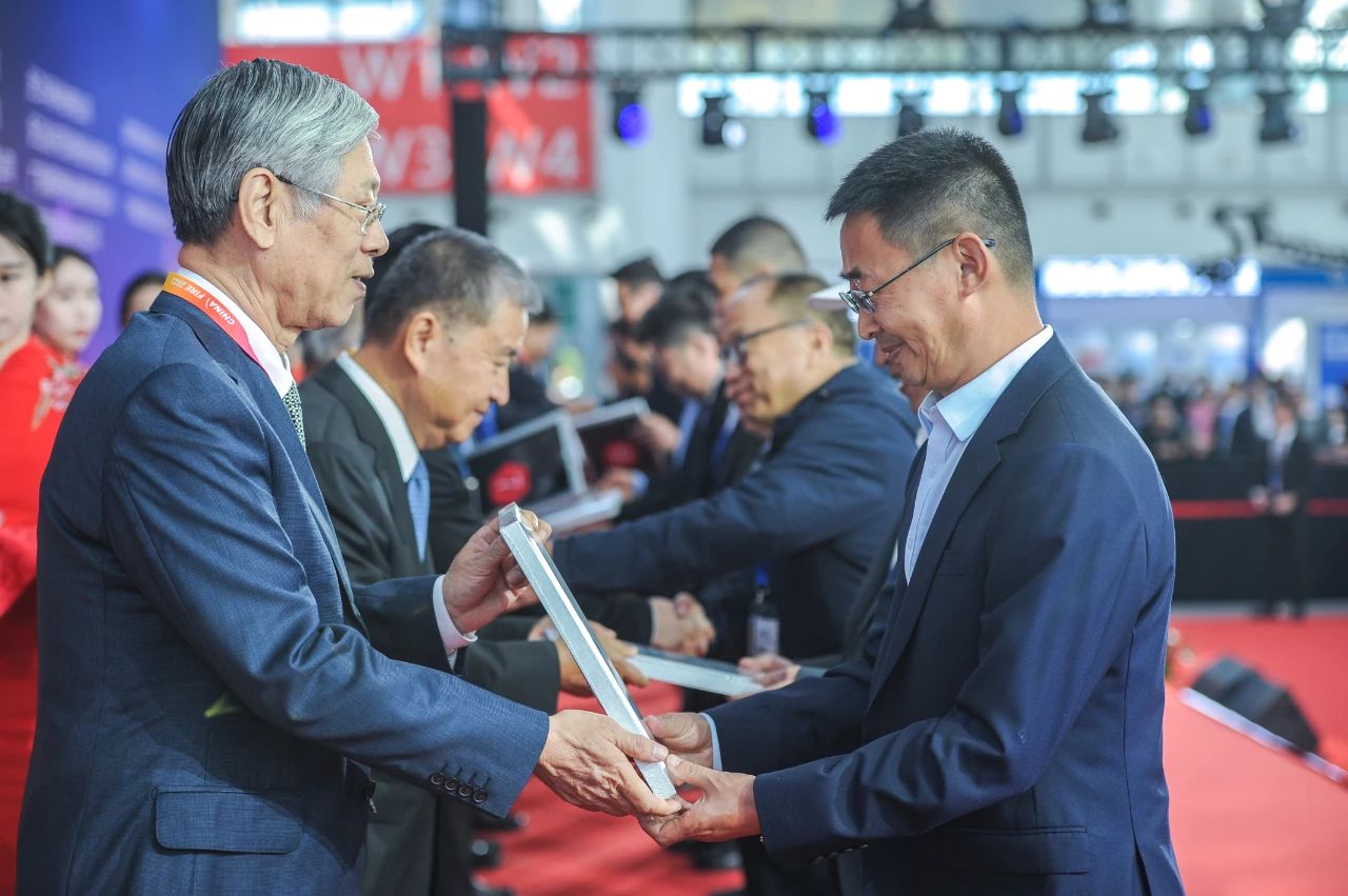 62d969aeb18790e8999a0d83b1824bba.jpg 62d969aeb18790e8999a0d83b1824bba.jpg